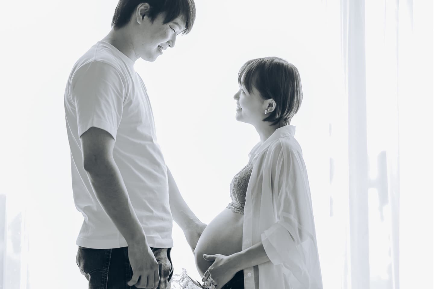 見つめ合うご夫婦